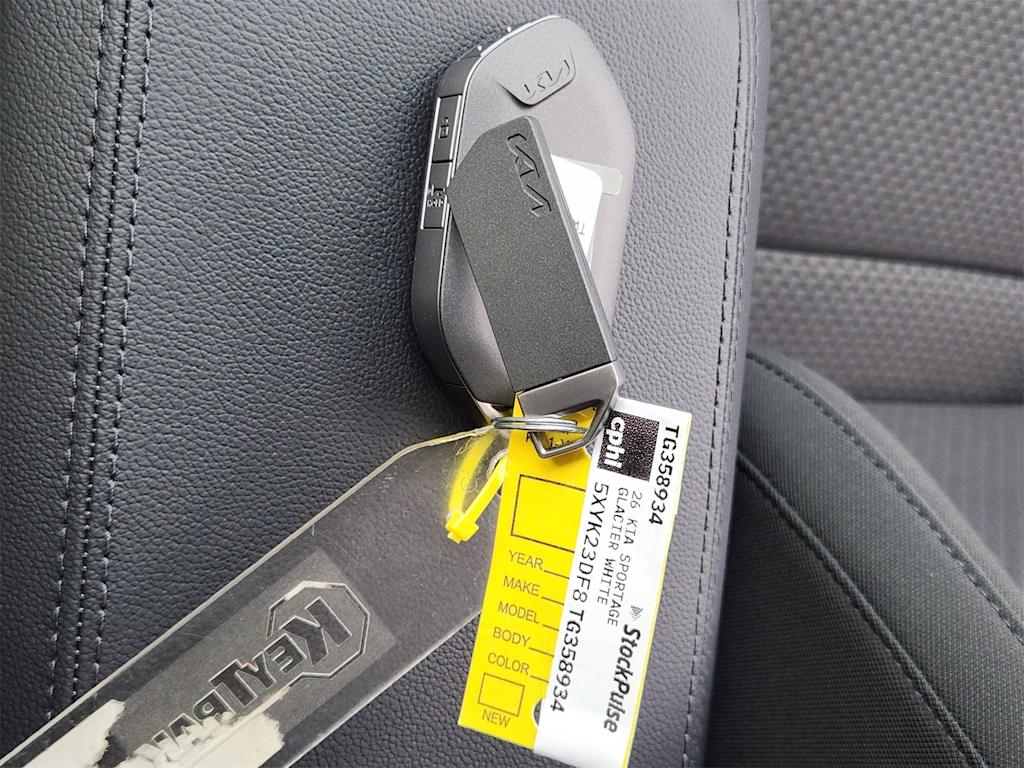 Thumbnail: 2026 Kia Sportage - 17