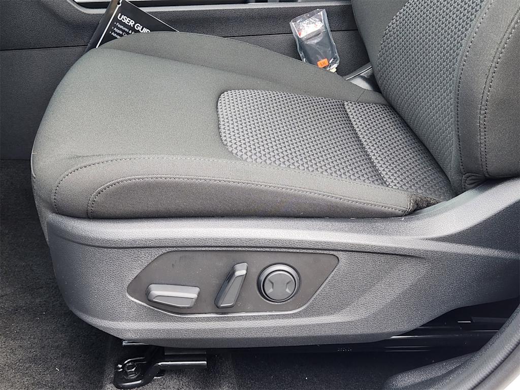 Thumbnail: 2026 Kia Sportage - 26