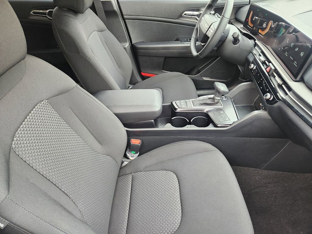 Thumbnail: 2026 Kia Sportage - 10