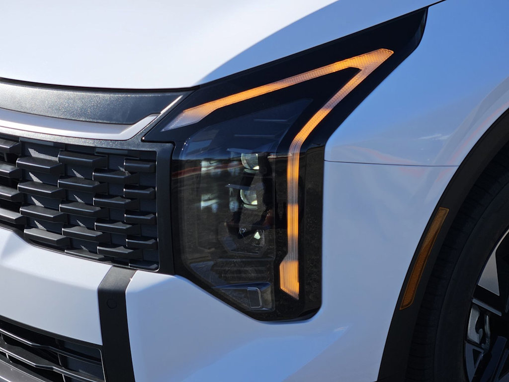 Thumbnail: 2026 Kia Sportage - 18