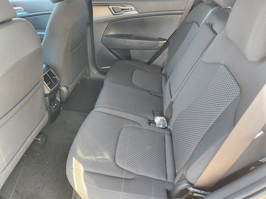 Thumbnail: 2026 Kia Sportage - 10