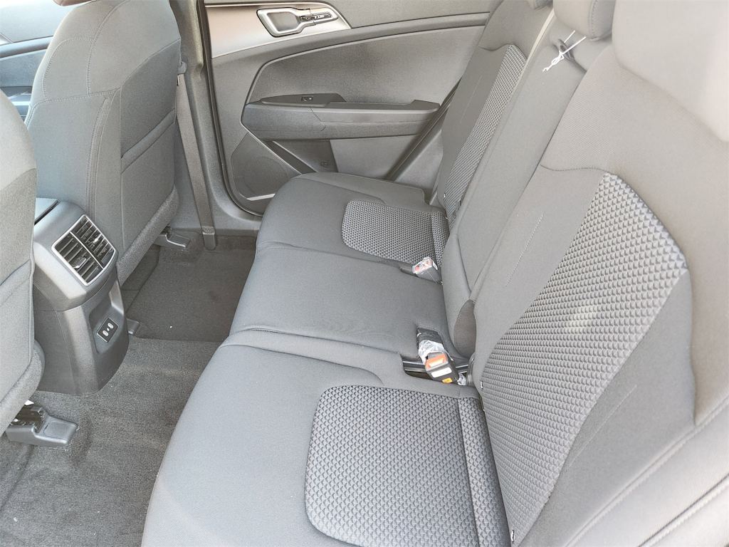 Thumbnail: 2026 Kia Sportage - 11