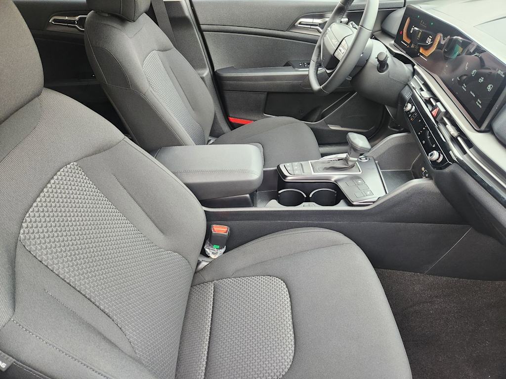 Thumbnail: 2026 Kia Sportage - 10