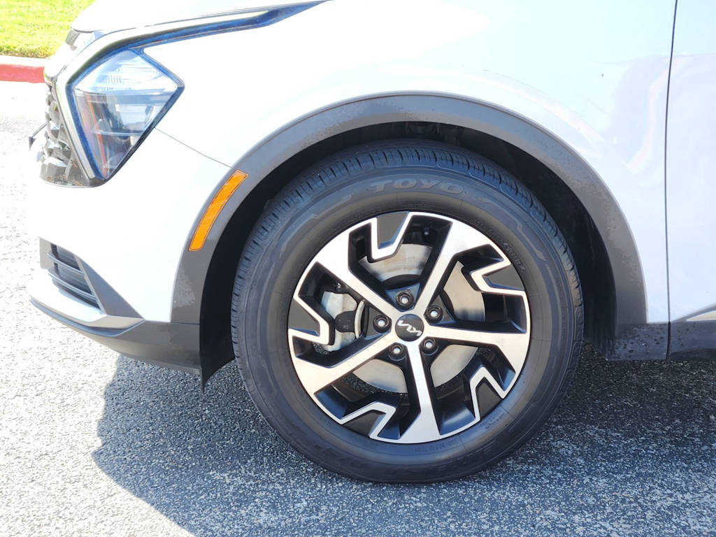 Thumbnail: 2023 Kia Sportage - 5