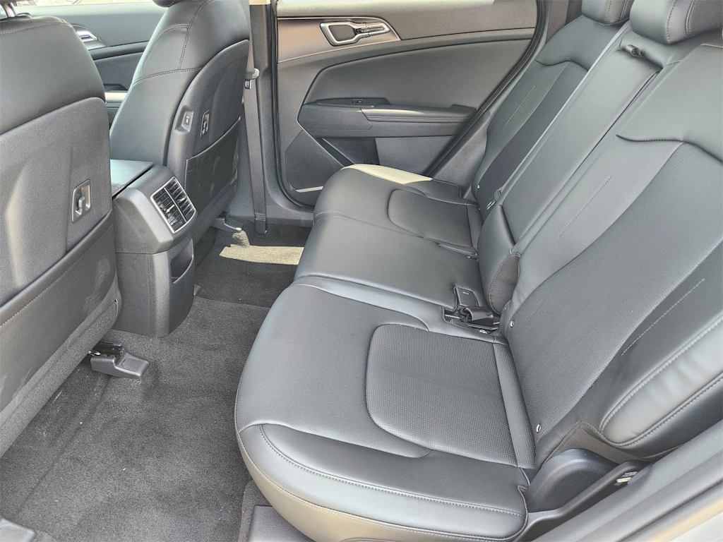 Thumbnail: 2026 Kia Sportage - 10