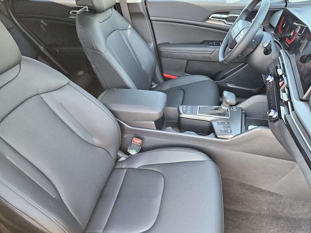 Thumbnail: 2026 Kia Sportage - 18
