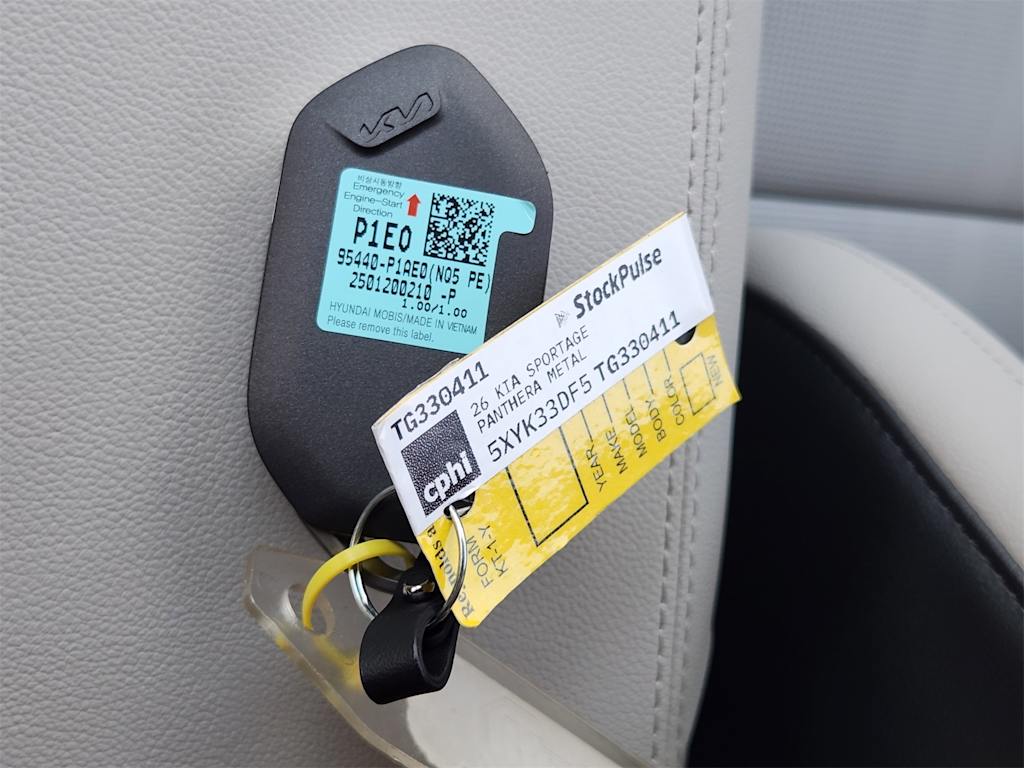 Thumbnail: 2026 Kia Sportage - 16