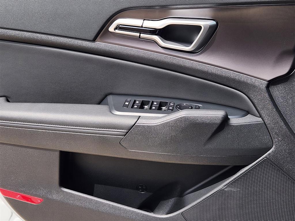 Thumbnail: 2026 Kia Sportage - 22