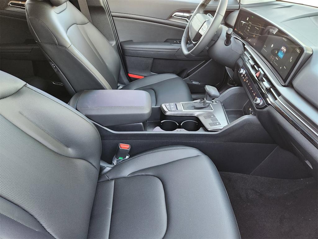 Thumbnail: 2026 Kia Sportage - 10