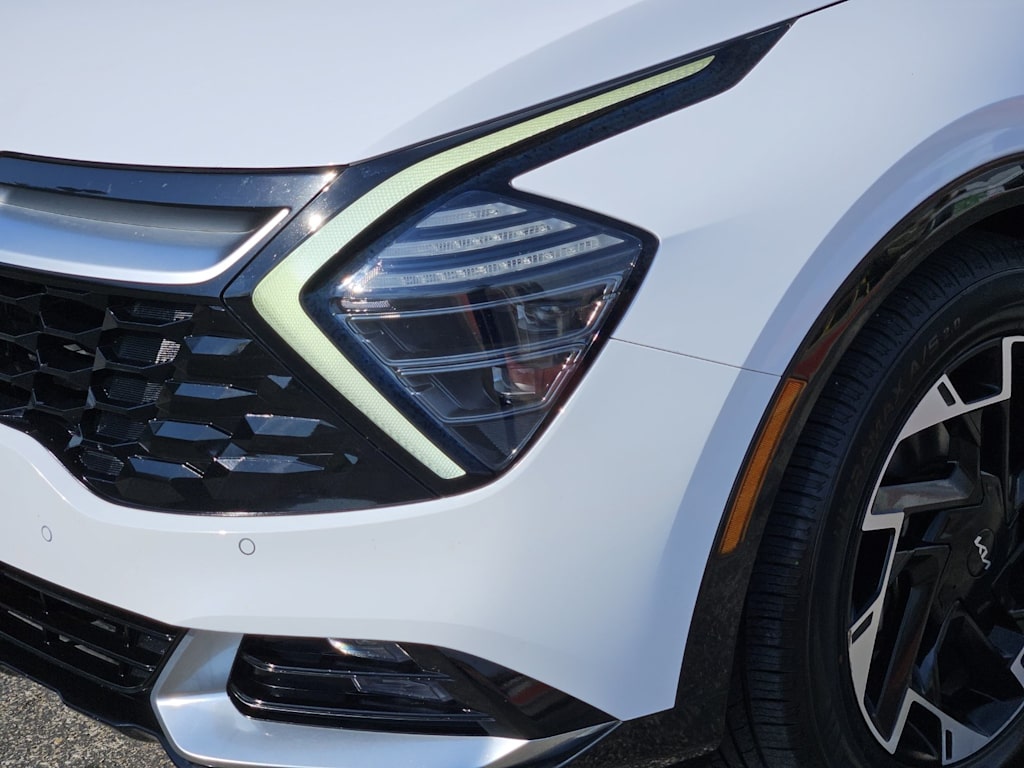 Thumbnail: 2023 Kia Sportage - 18