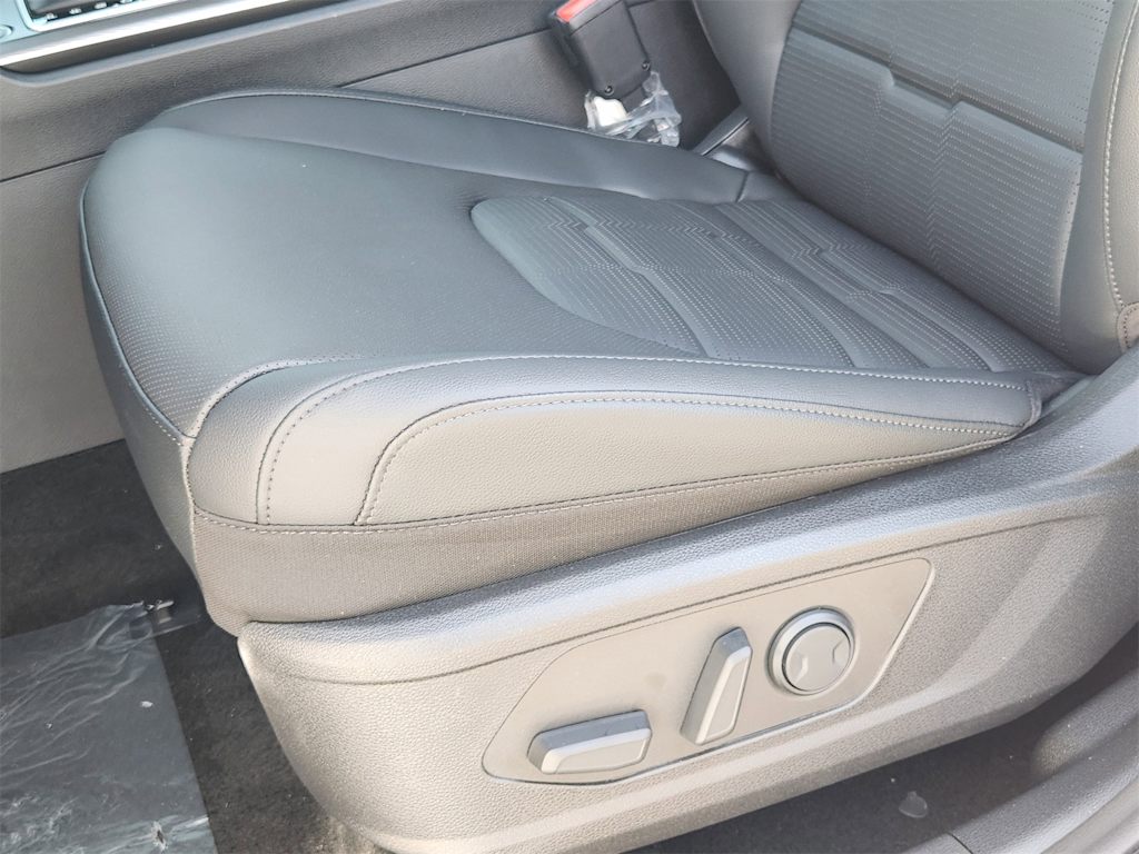 Thumbnail: 2026 Kia Sportage - 25