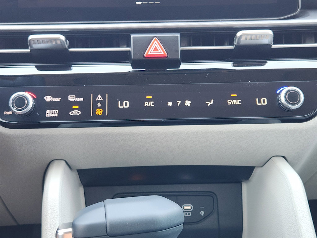 Thumbnail: 2026 Kia Sportage - 25