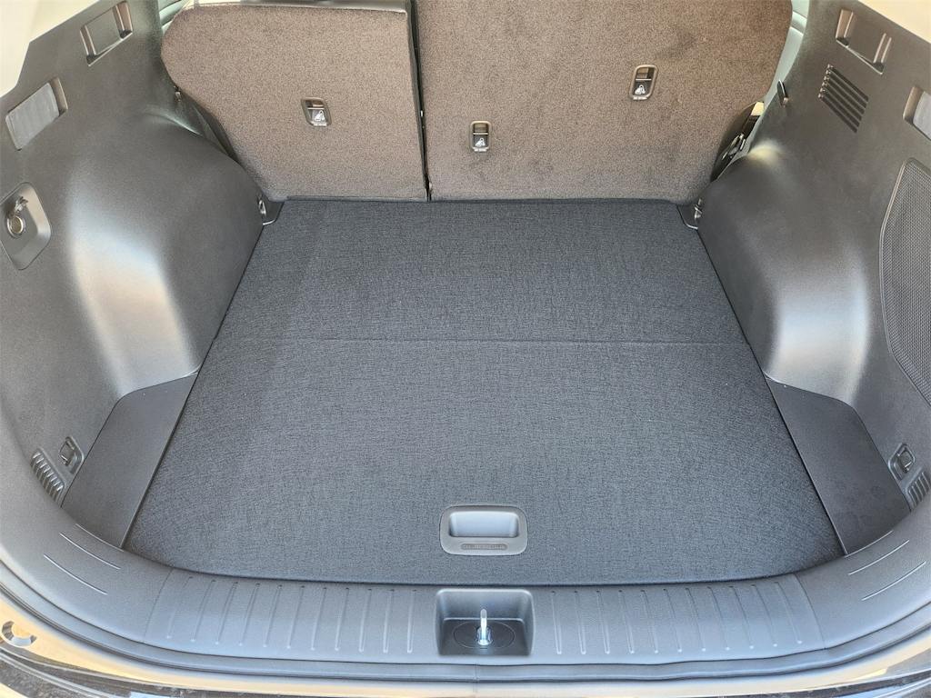 Thumbnail: 2026 Kia Sportage - 16