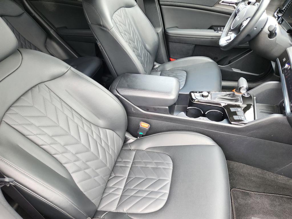 Thumbnail: 2023 Kia Sportage - 22