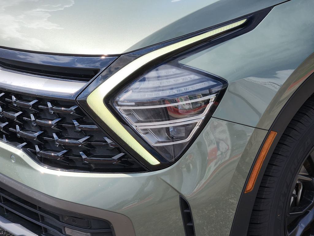 Thumbnail: 2023 Kia Sportage - 17