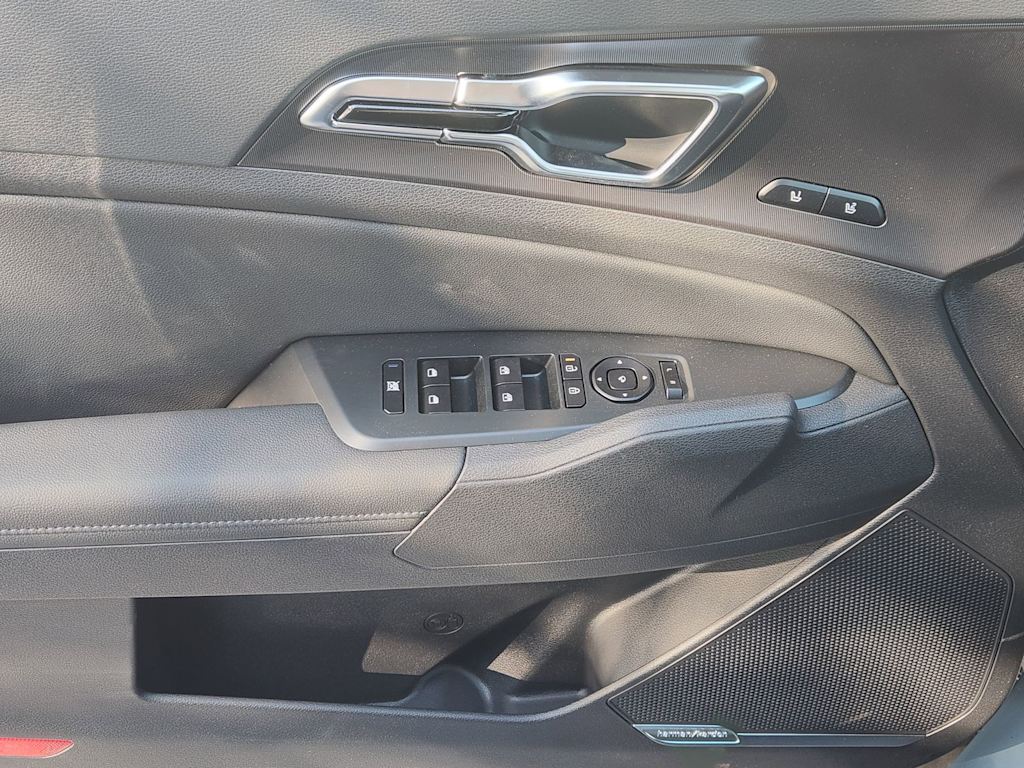 Thumbnail: 2026 Kia Sportage - 25