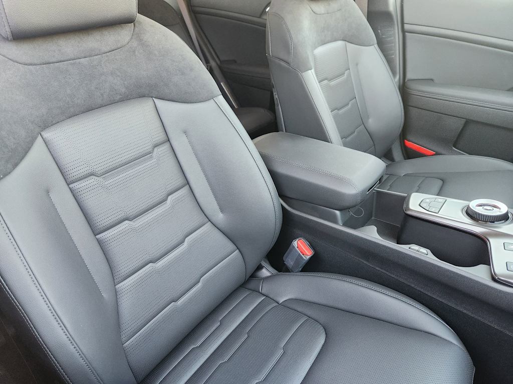 Thumbnail: 2026 Kia Sportage - 10