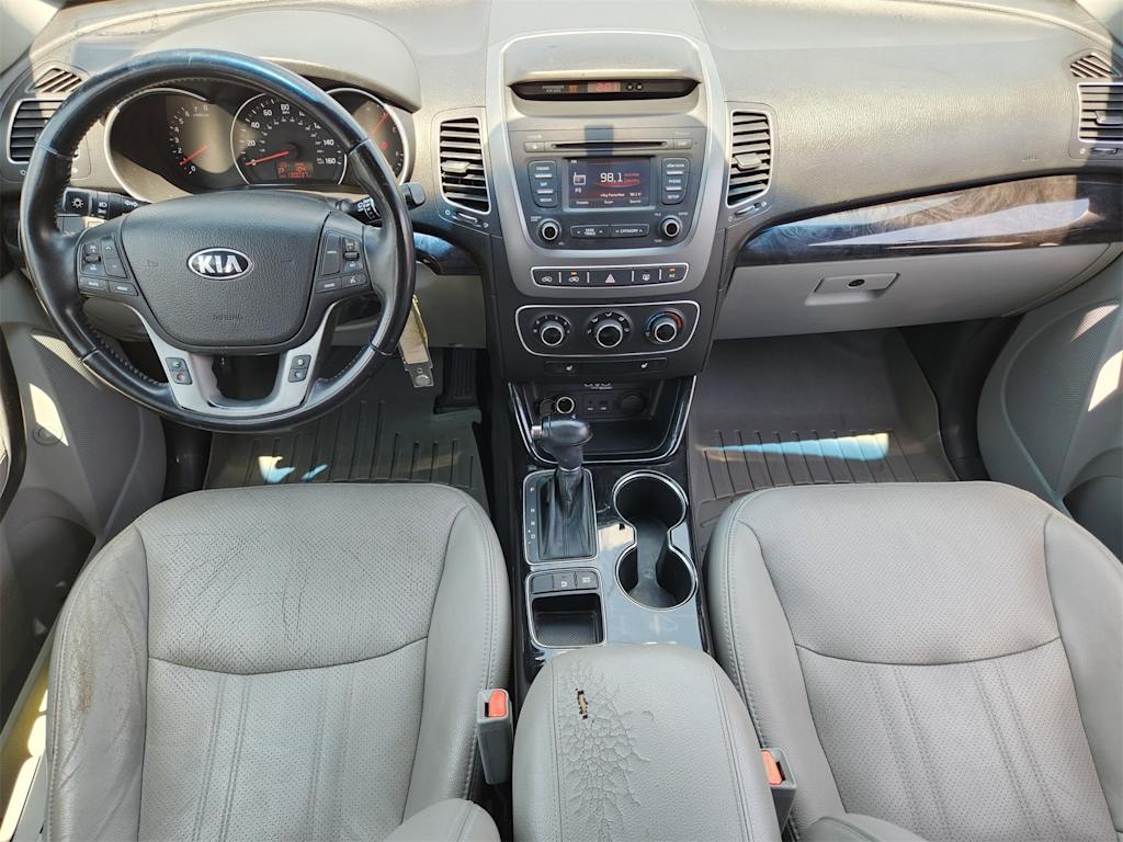 Thumbnail: 2015 Kia Sorento - 8