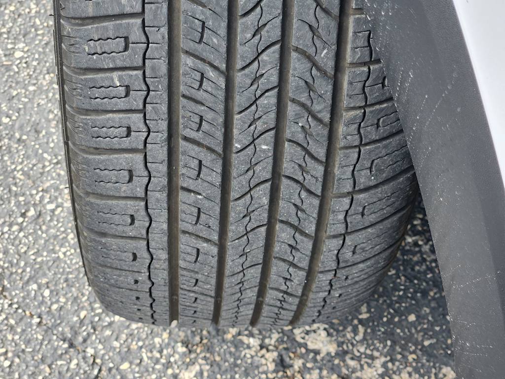 Thumbnail: 2023 Kia Telluride - 23