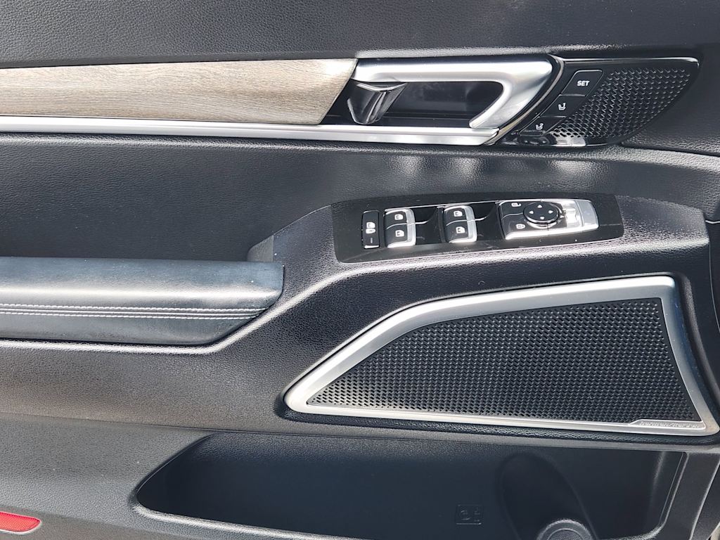 Thumbnail: 2021 Kia Telluride - 31