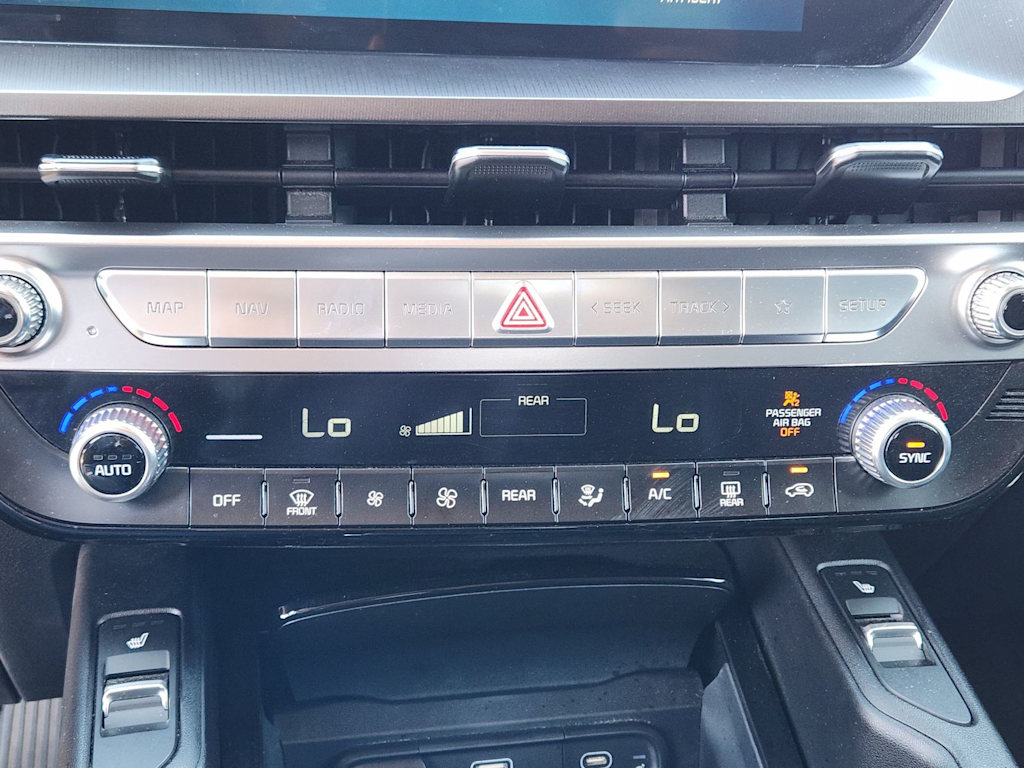 Thumbnail: 2024 Kia Telluride - 24