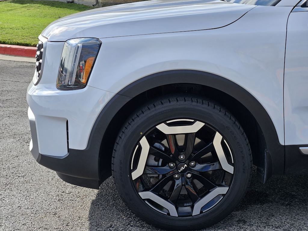 Thumbnail: 2023 Kia Telluride - 5