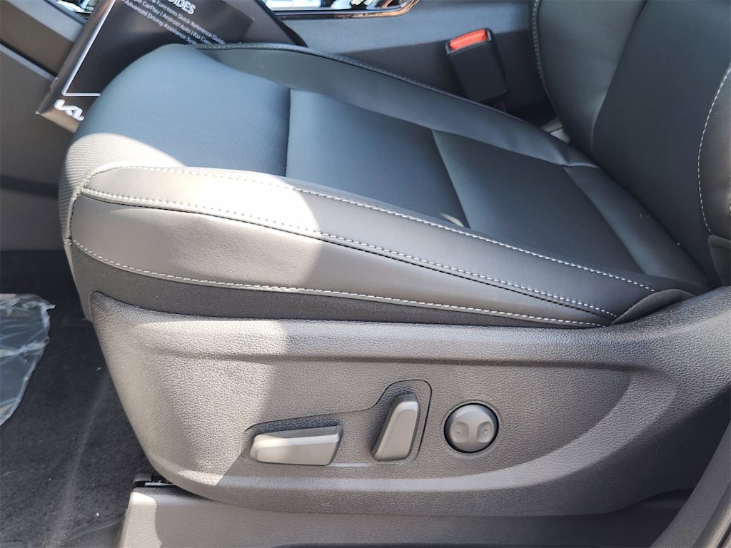 Thumbnail: 2025 Kia Telluride - 24