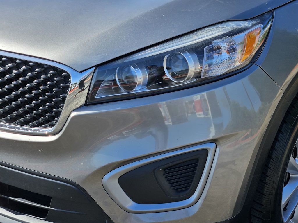 Thumbnail: 2017 Kia Sorento - 19