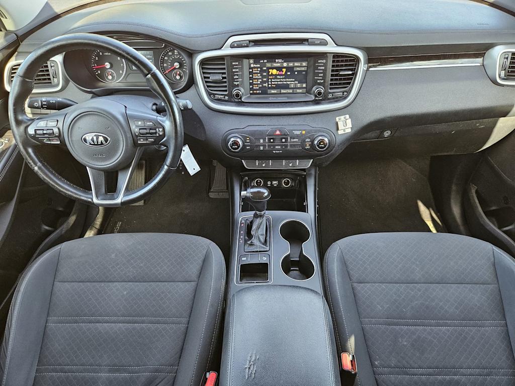 Thumbnail: 2017 Kia Sorento - 2