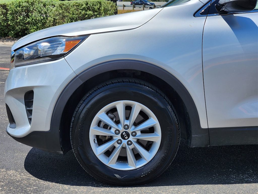 Thumbnail: 2020 Kia Sorento - 6