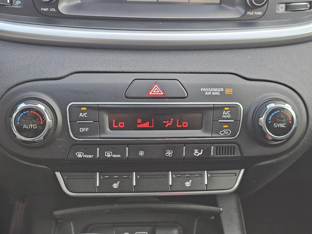 Thumbnail: 2020 Kia Sorento - 25