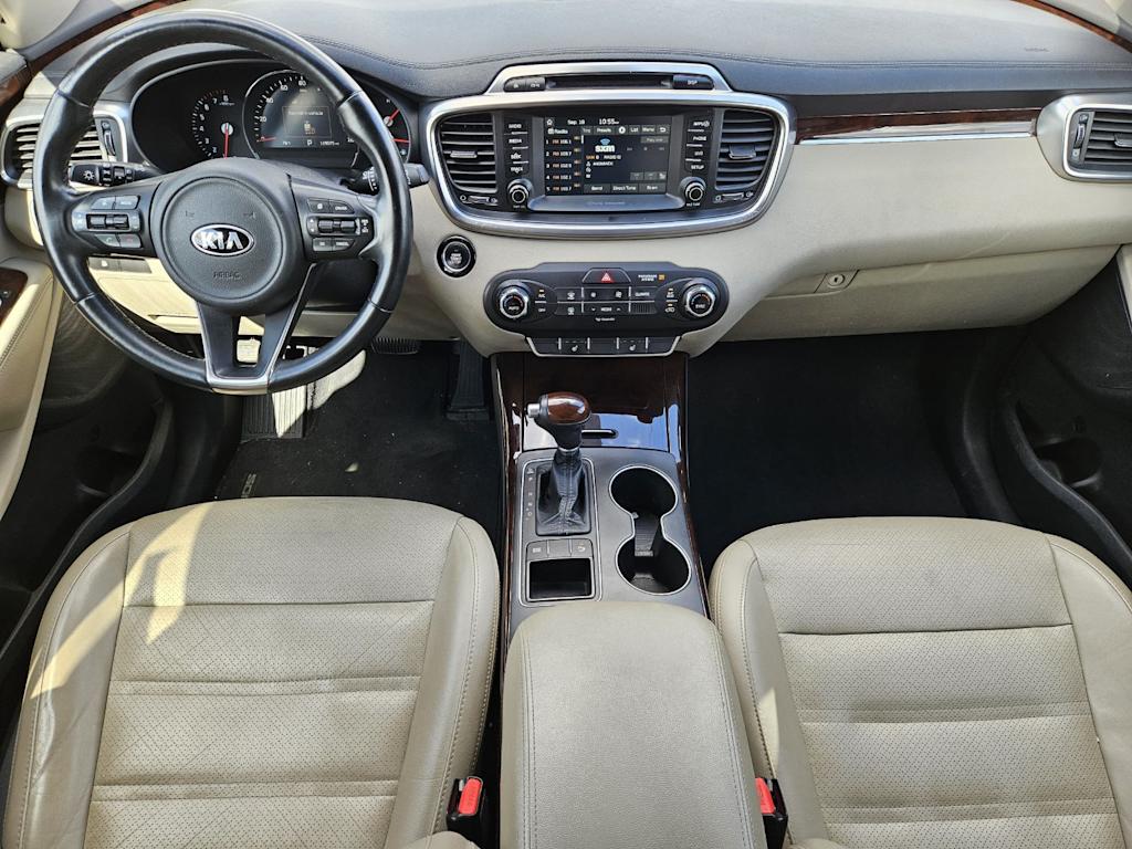 Thumbnail: 2017 Kia Sorento - 2
