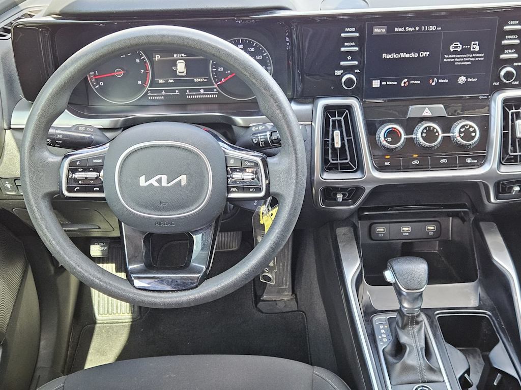 Thumbnail: 2022 Kia Sorento - 7