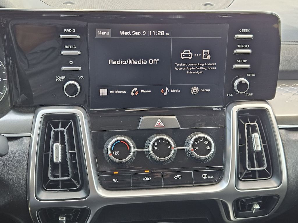 Thumbnail: 2022 Kia Sorento - 11