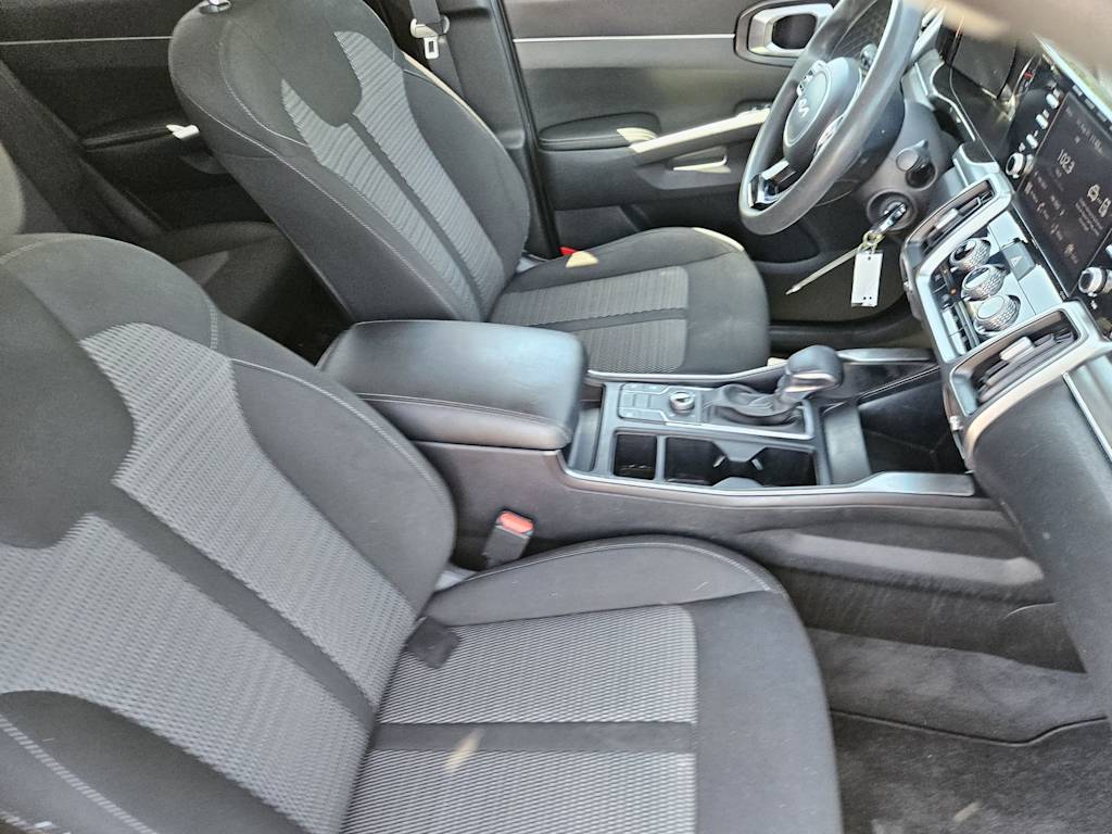 Thumbnail: 2022 Kia Sorento - 20