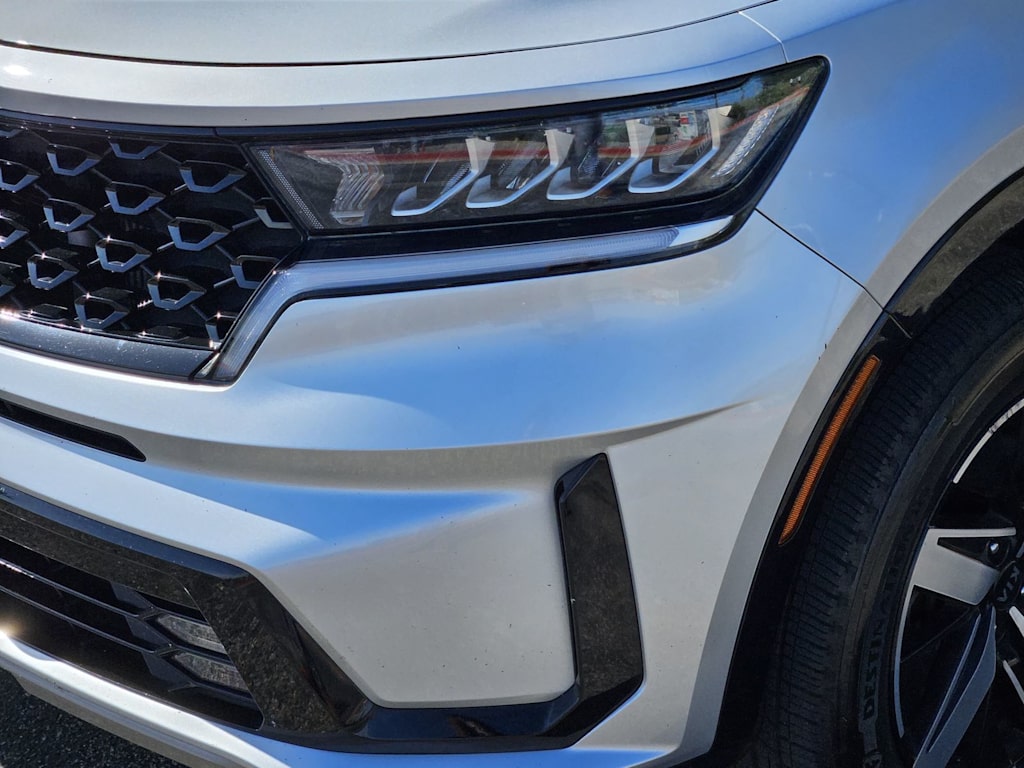 Thumbnail: 2021 Kia Sorento - 17