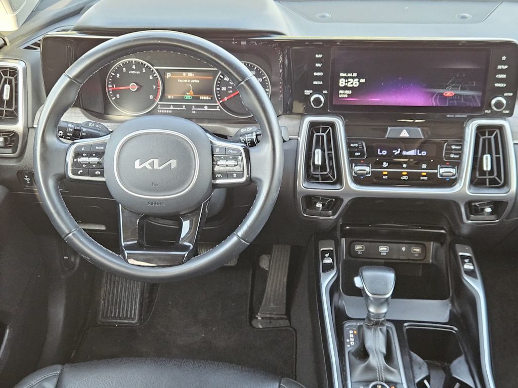 Thumbnail: 2022 Kia Sorento - 8