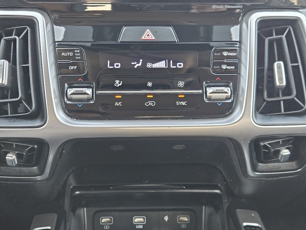 Thumbnail: 2022 Kia Sorento - 25