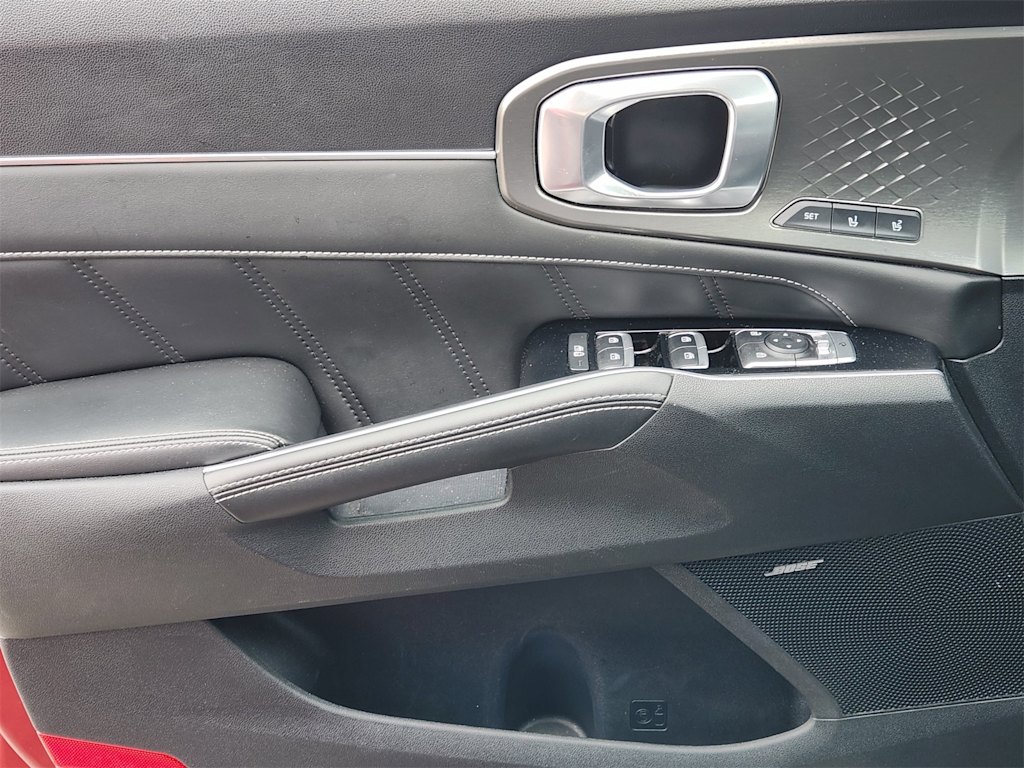 Thumbnail: 2022 Kia Sorento - 28