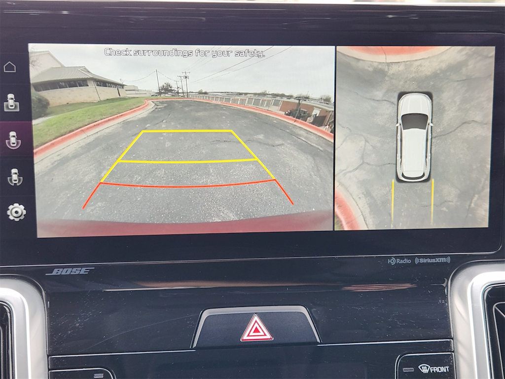 Thumbnail: 2022 Kia Sorento - 25