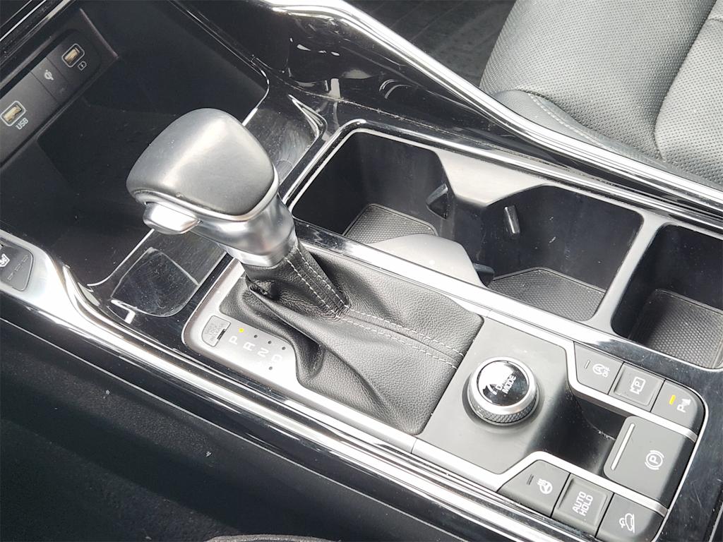 Thumbnail: 2022 Kia Sorento - 13