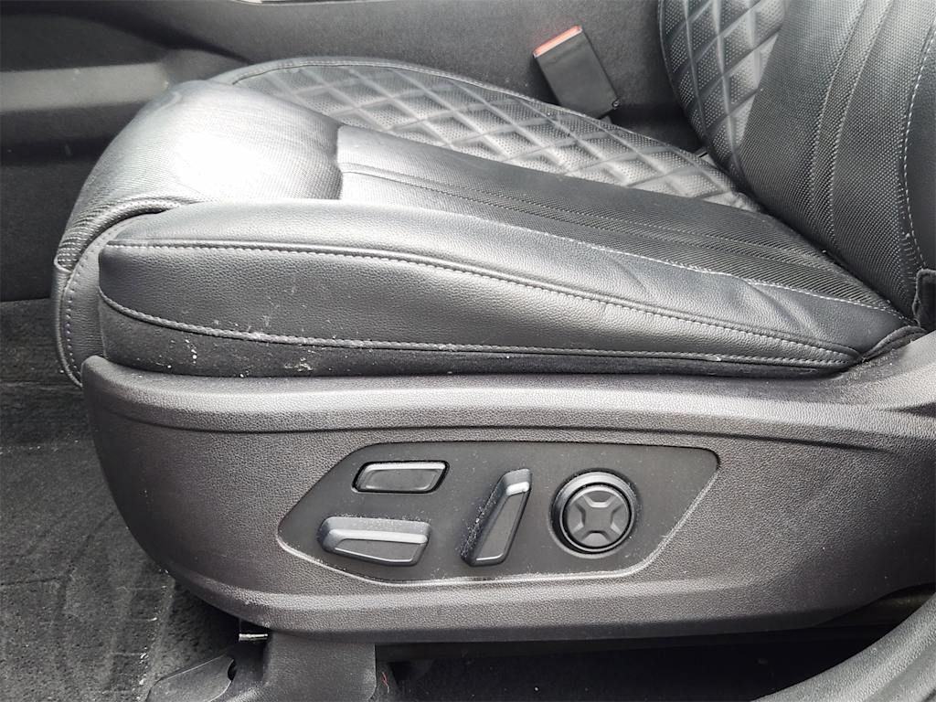 Thumbnail: 2022 Kia Sorento - 29