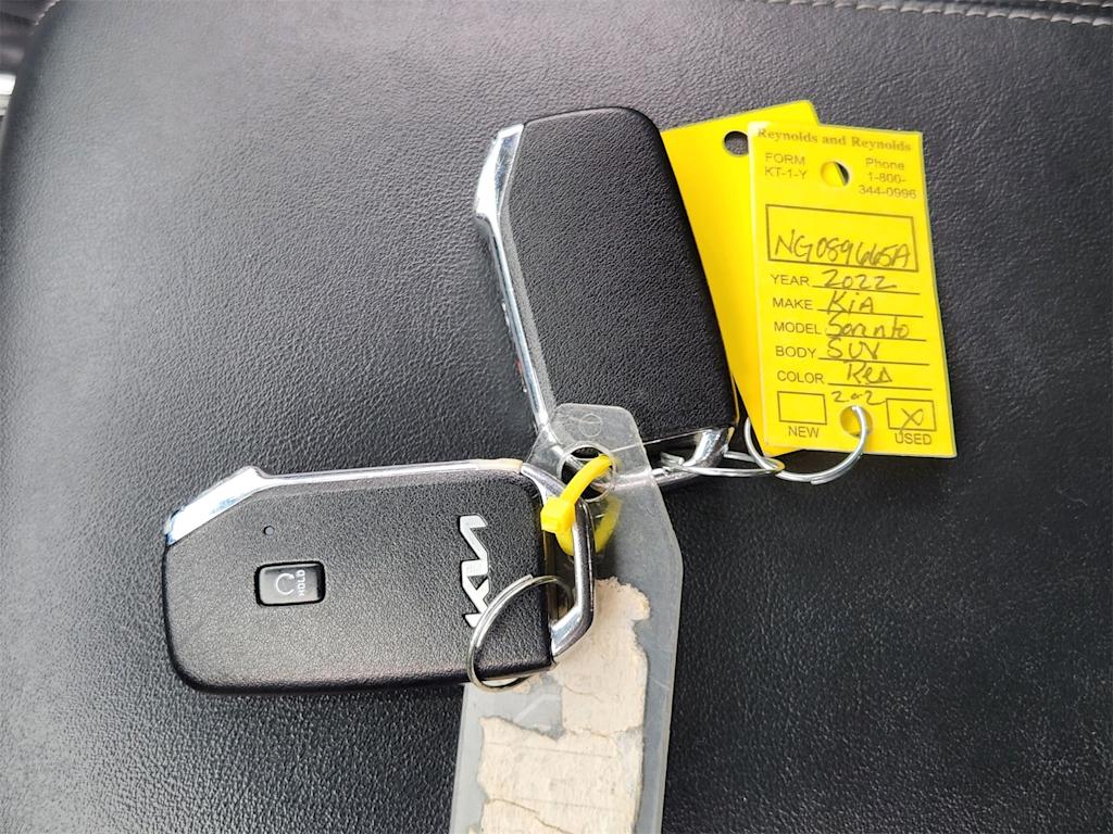 Thumbnail: 2022 Kia Sorento - 16