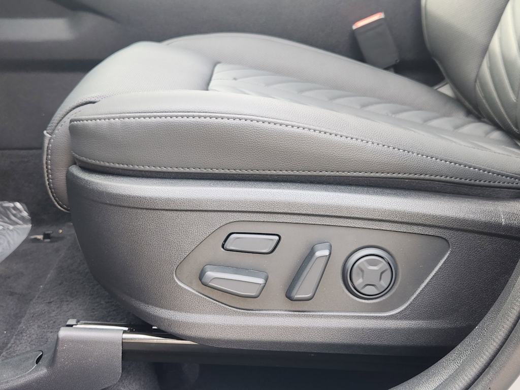 Thumbnail: 2026 Kia Sorento - 27