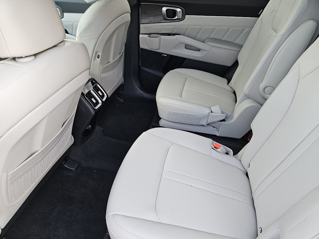 Thumbnail: 2026 Kia Sorento - 9