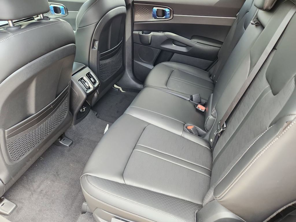 Thumbnail: 2026 Kia Sorento - 10