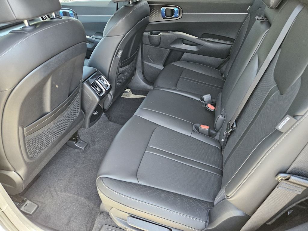 Thumbnail: 2026 Kia Sorento - 10