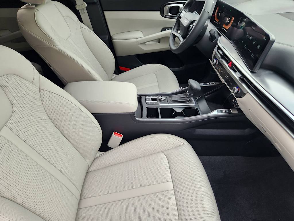 Thumbnail: 2026 Kia Sorento - 10
