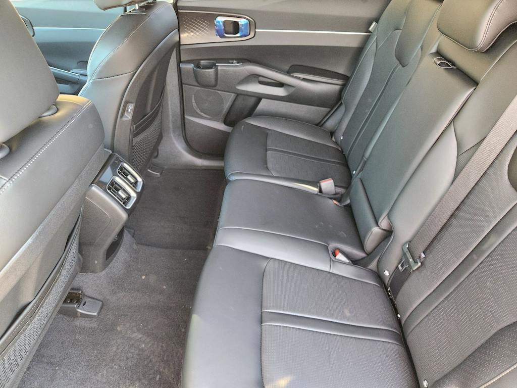 Thumbnail: 2026 Kia Sorento - 10