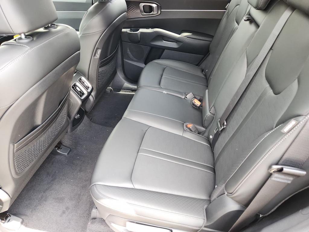 Thumbnail: 2026 Kia Sorento - 9